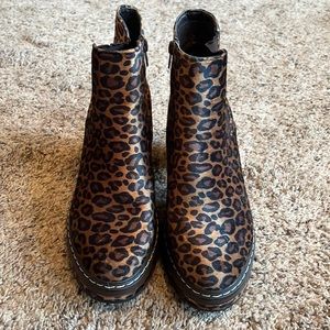 Pierre Dumas fabric chunky leopard booties